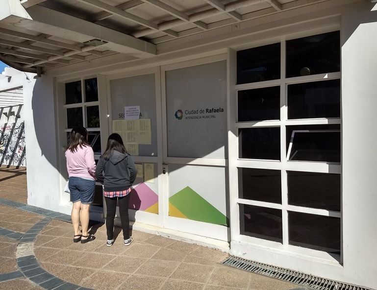 Becas cambio de lugar