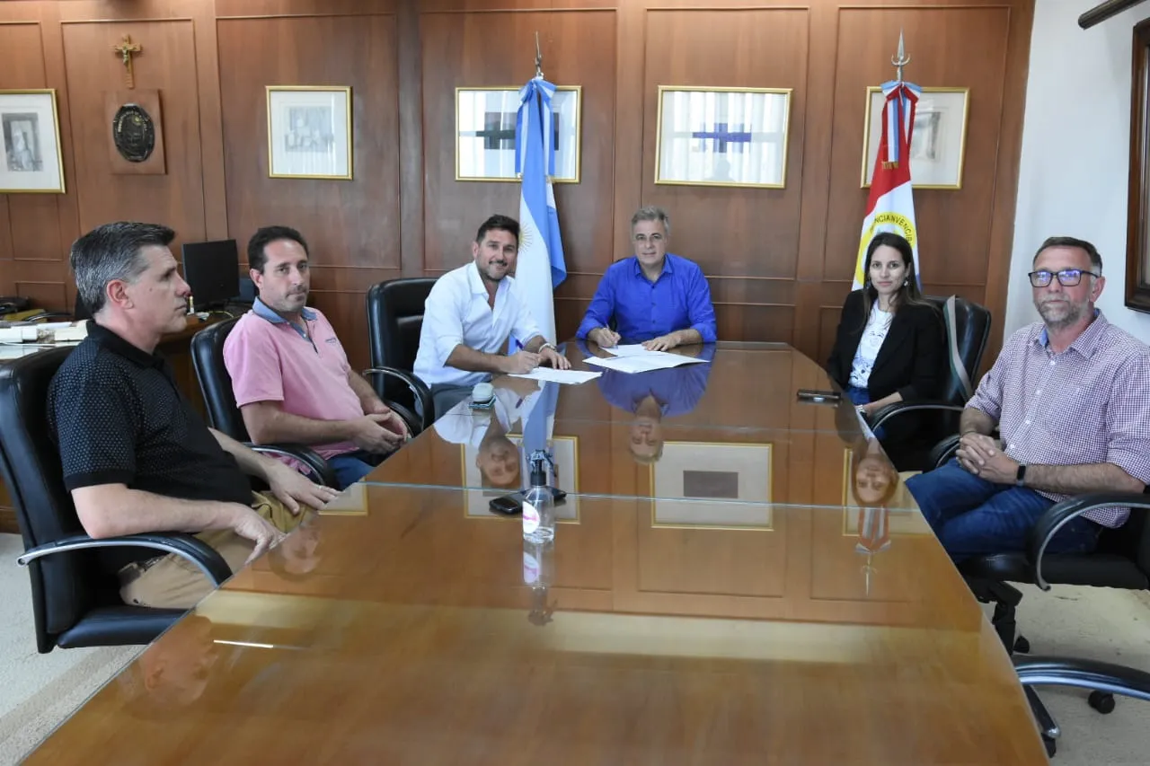 c017b74e-d062-40a3-ba7e-ce4d82a18039