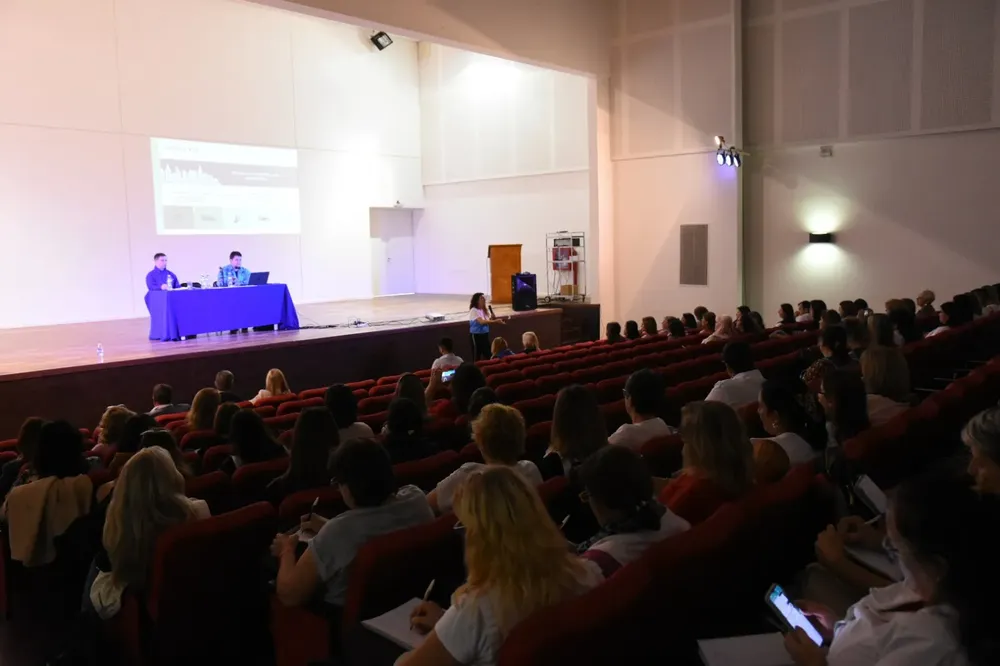 a8eee056-a672-4f3e-b1ca-60d1e8ce04f1