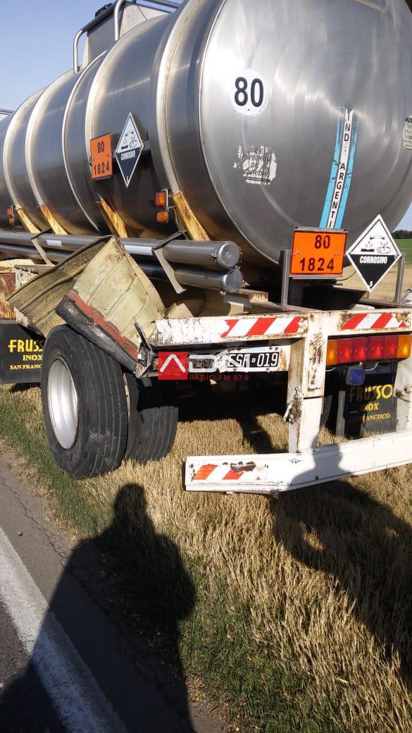 06e6d000-8ee5-4a50-ac77-b14fad371a73