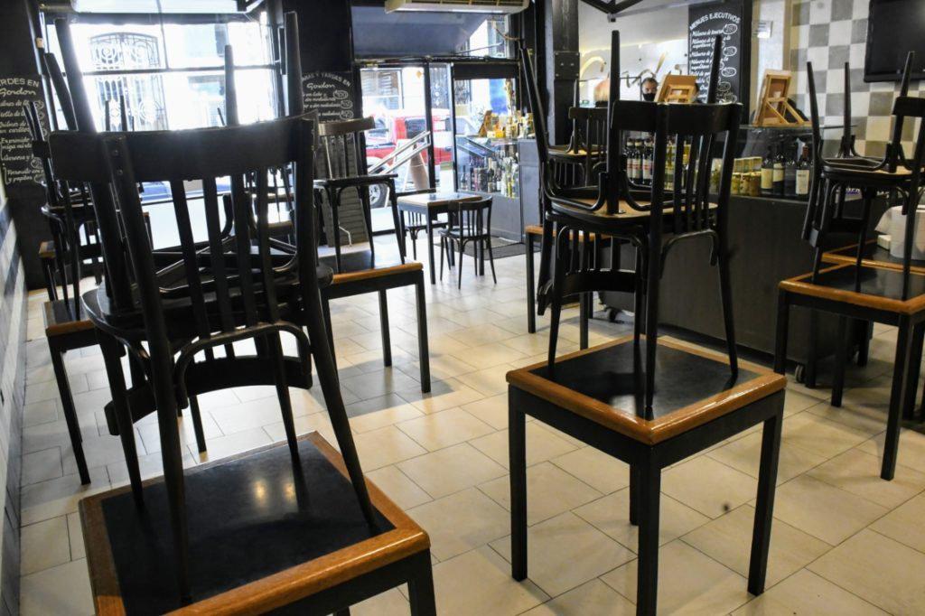 bar