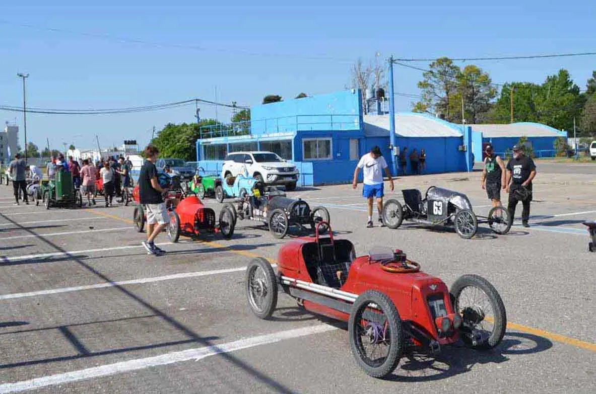 Autos-en-autodromo-Rafaela