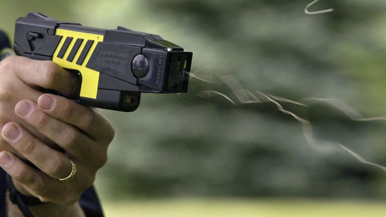 pistola-taser-1510051