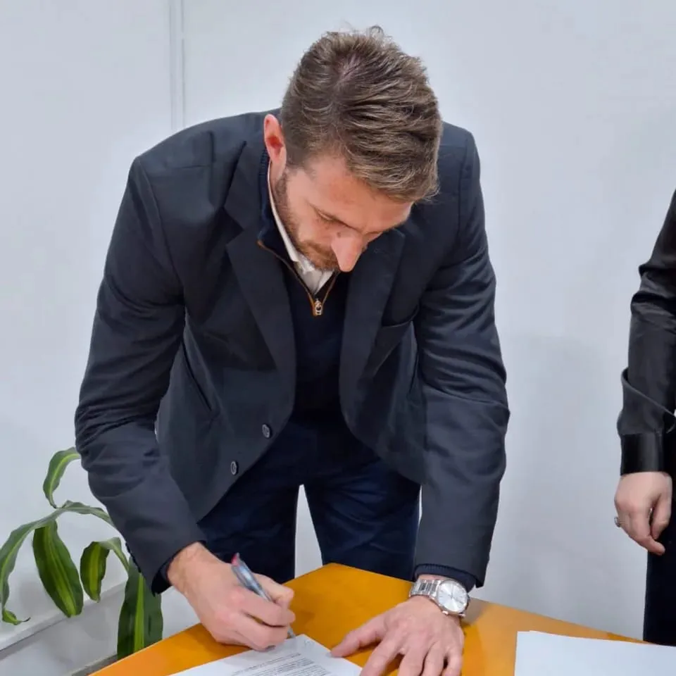 14e64f13-5af7-4c7a-9e32-c2dbcd1620d8