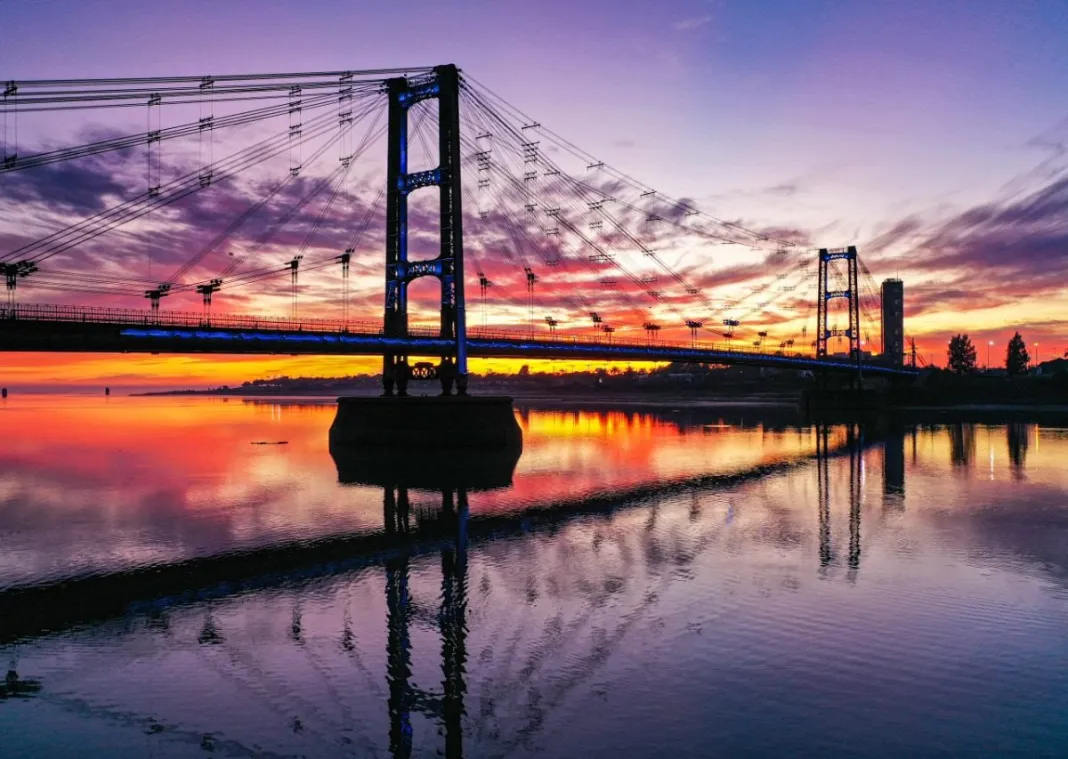PUENTE-COLGANTE