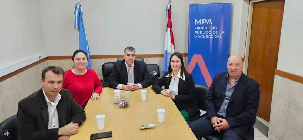 f751452e-ec76-4f0d-ac77-2050f7dd6064