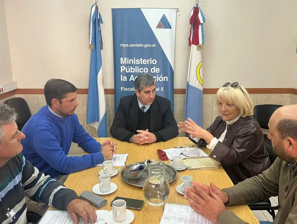 f6ffd252-e5e9-4e83-b9d3-9e21eed58734