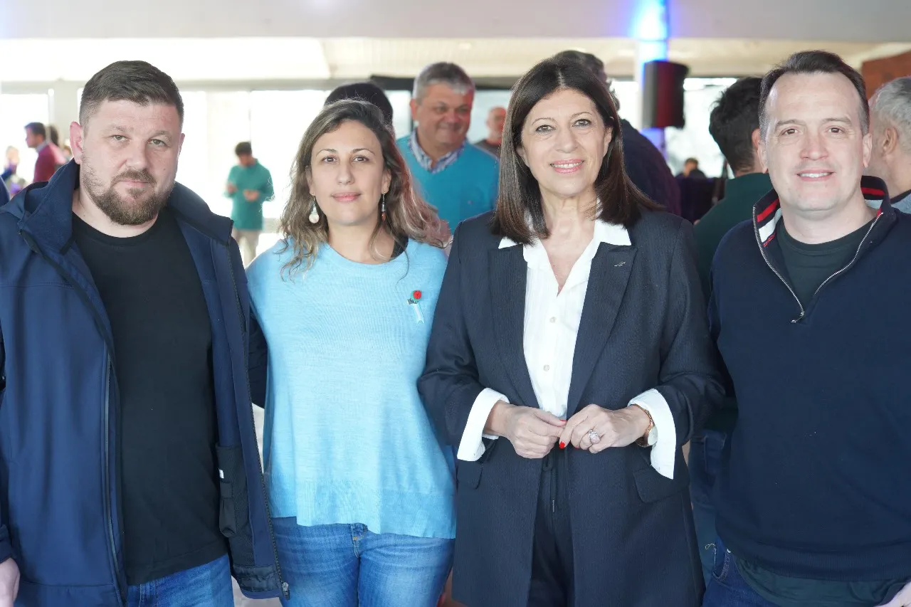 2e0d0733-4e76-4851-a6e8-32f80b3f34bf