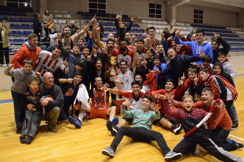 9 de Julio campeon del super 4
