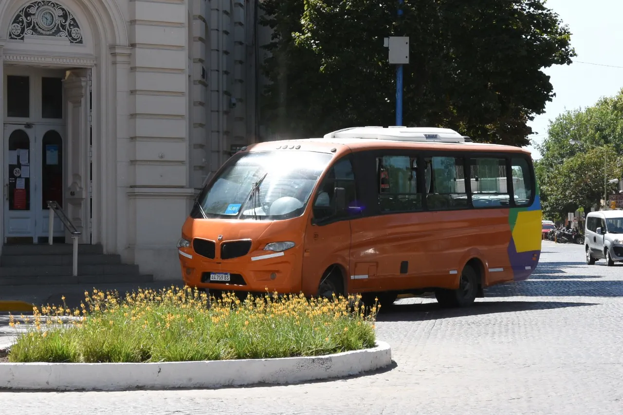 Minibus
