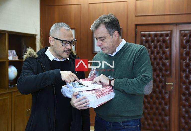 Intendente junto con Allasino