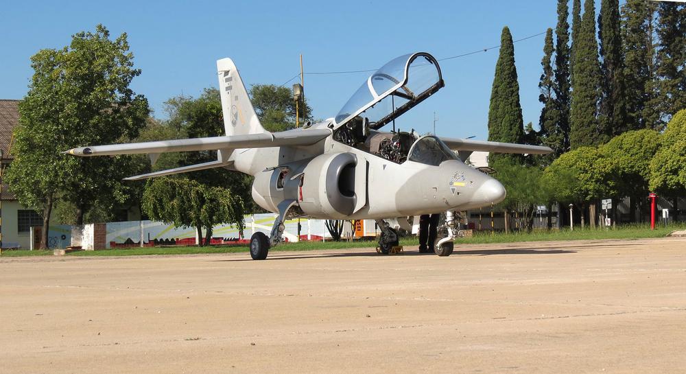 Aviones-Pampa-3-75
