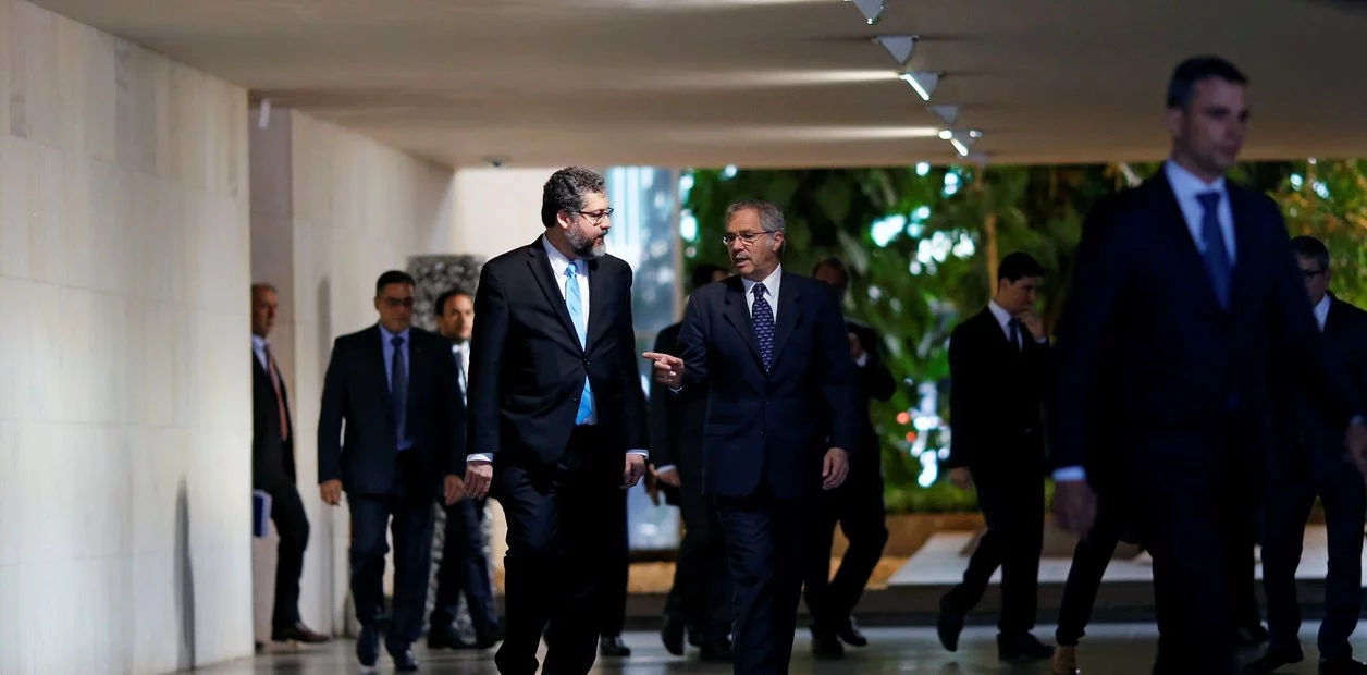 los-cancilleres-de-brasil-ernesto___cpM25UHN_1256x620__1
