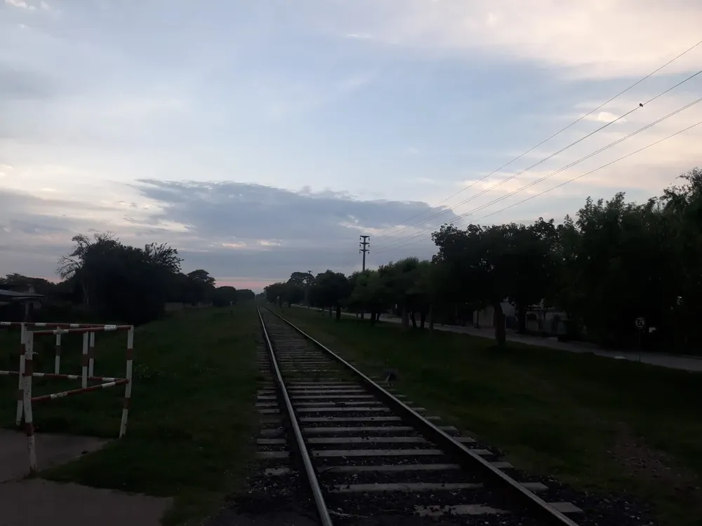 Amanecer algo nublado 3