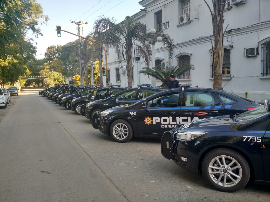 Pullaro-entrega-de-patrulleros-e