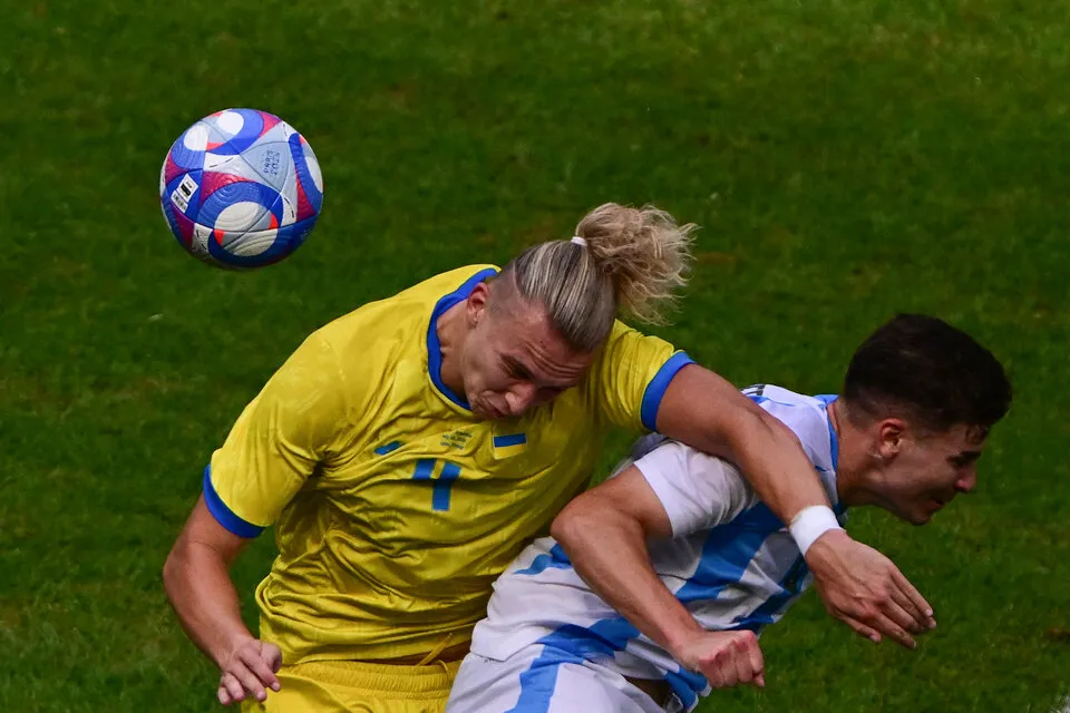 860442-juli-c3-a1n-20disputa-20el-20bal-c3-b3n-20-28afp-29