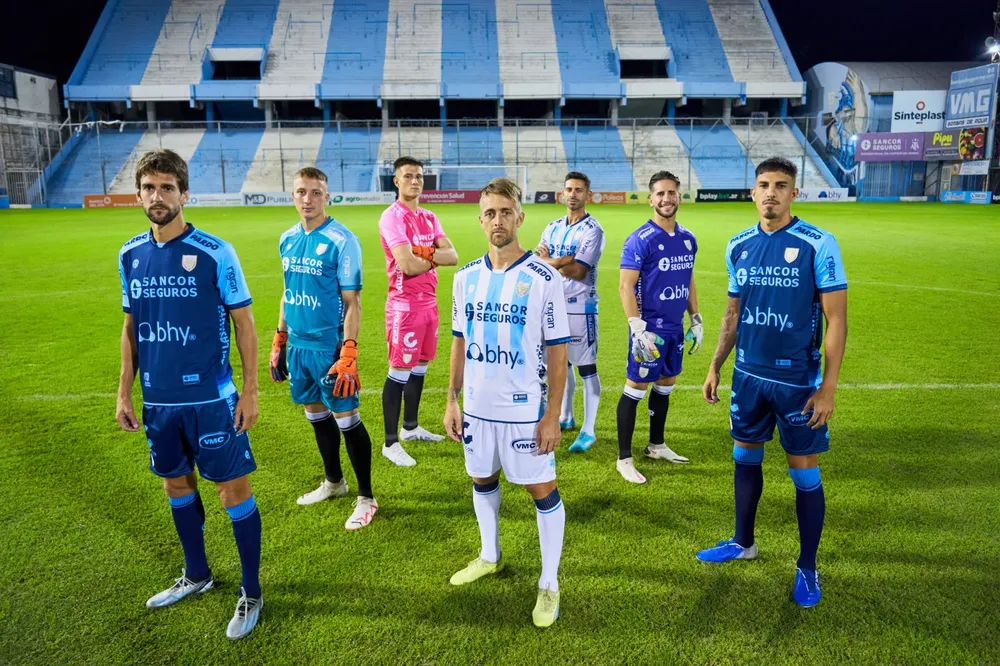 Nueva camiseta UNO