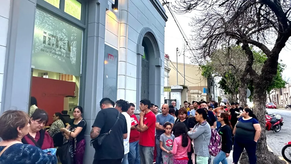 167927f9-a9bb-41b7-a205-13ae328f0d6e