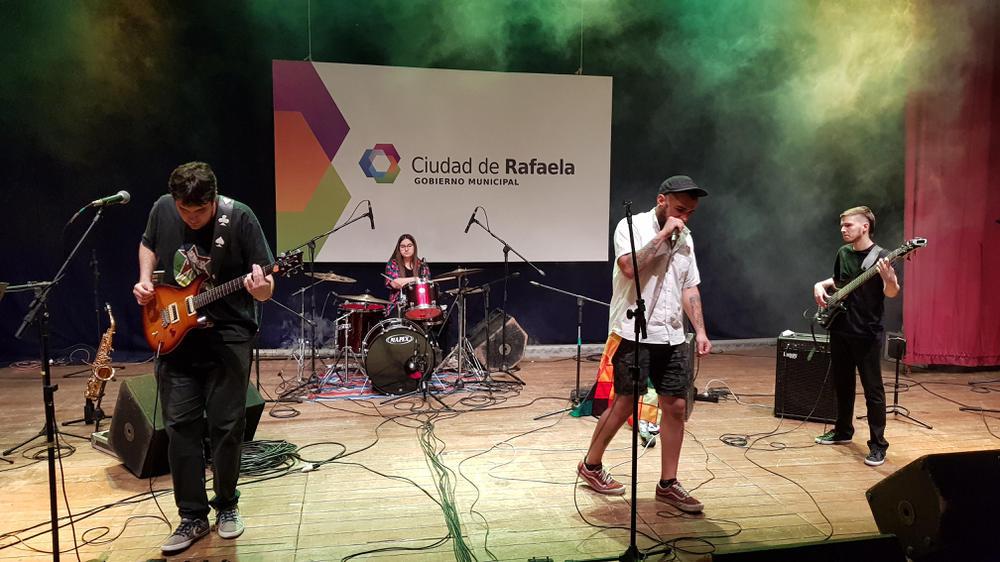 Verano Acá: Fin de semana de rock y feria