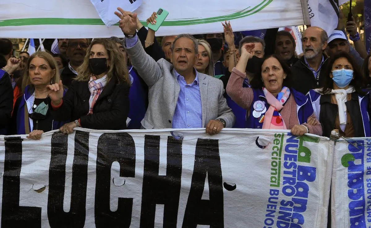 a19f05f3-8fb7-48e8-93b5-1f0db1bbd10c