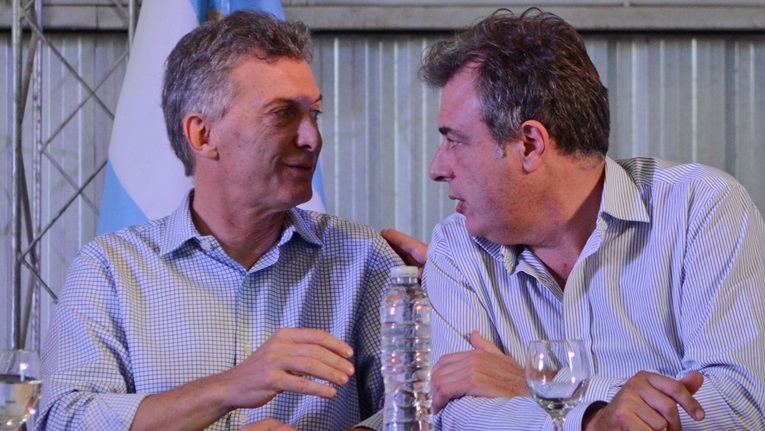 Castellano y Macri