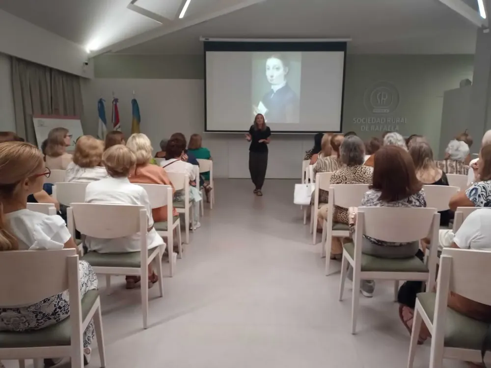 GAMA CHARLA