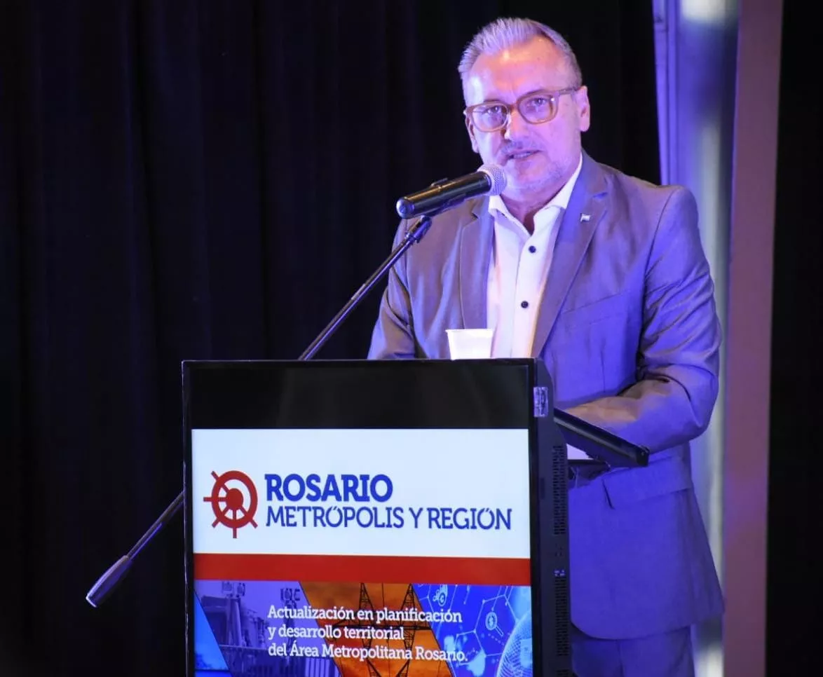 Lewandowski presentación Rosario Metropolis y Region