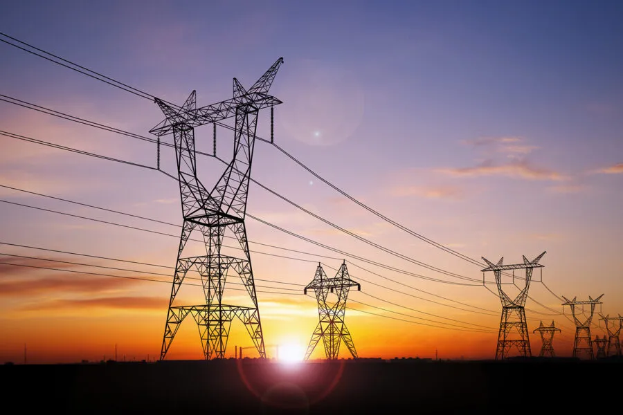 suministro-electrico-900x600