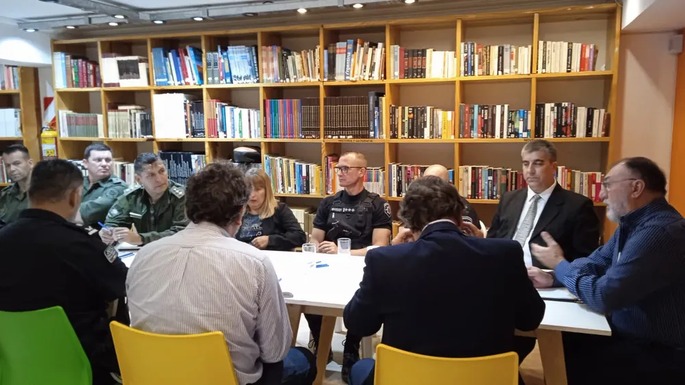 96e6c586-5083-4e9b-a9a8-0021ec95ed87