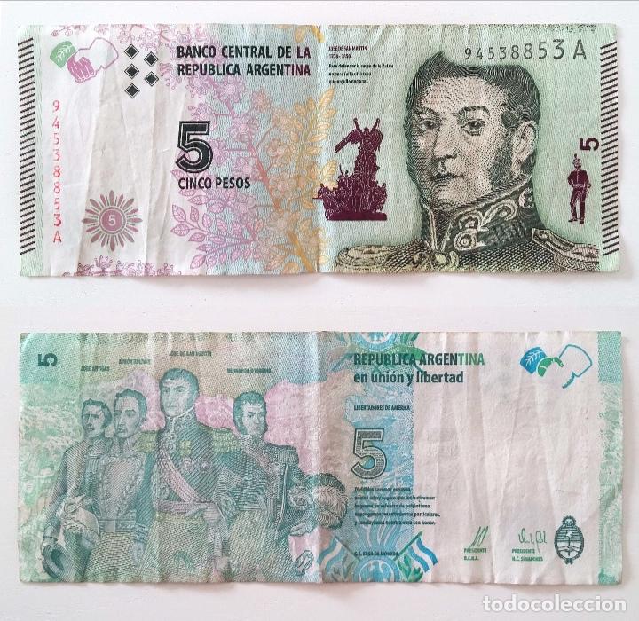 cinco pesos