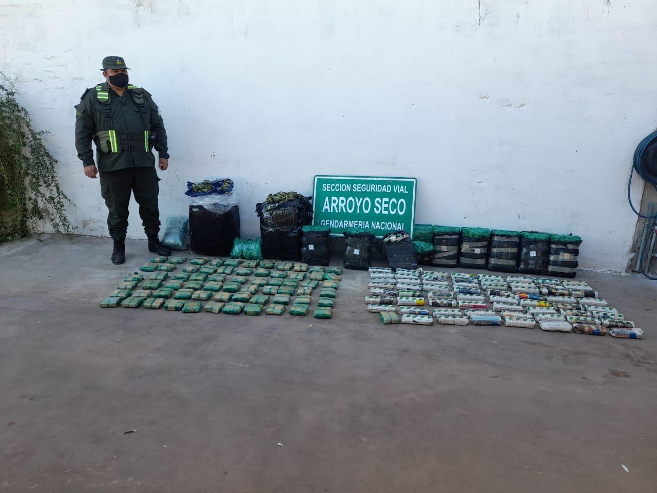 Sta Fe 105 kilos de hojas coca
