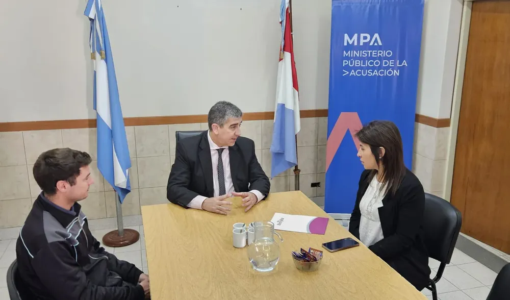 31f404fe-4a22-4042-88b9-4581fa54c9bc