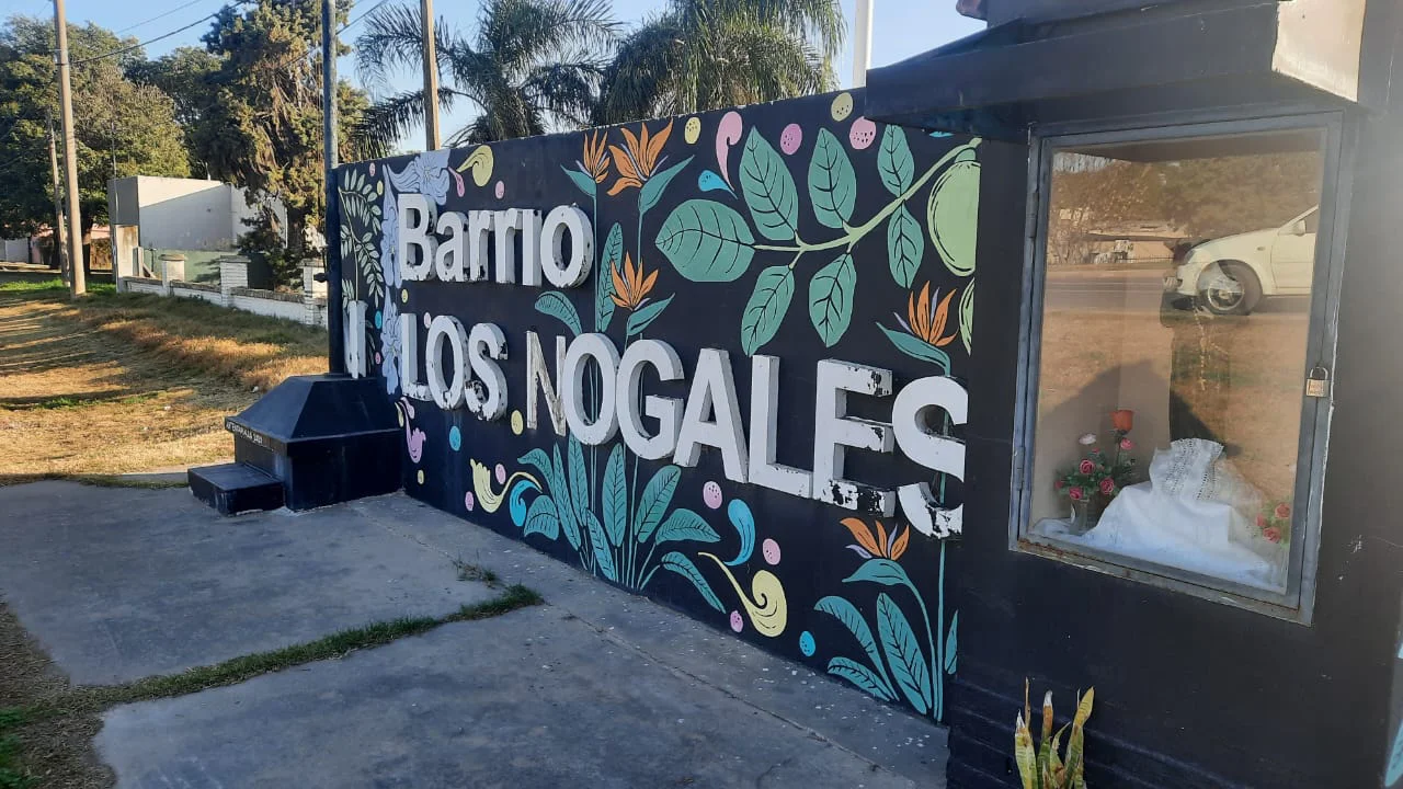 LOS NOGALES