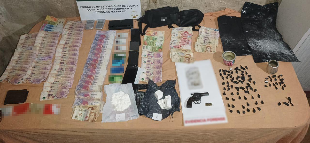 Desarticulan una casa donde comercializaban drogas en la ciudad de Coronda (2)