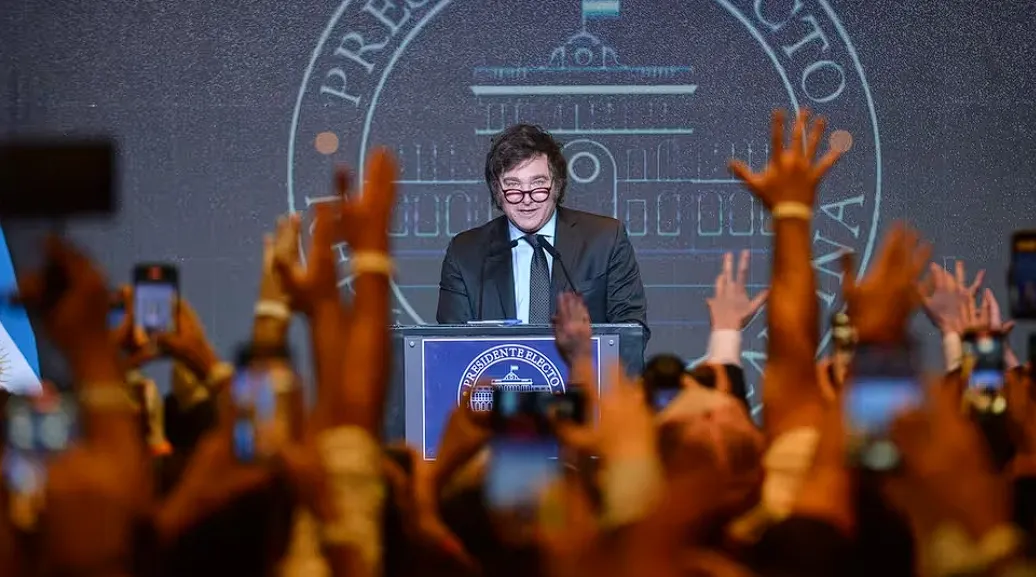 Captura de pantalla 2023-11-19 225711