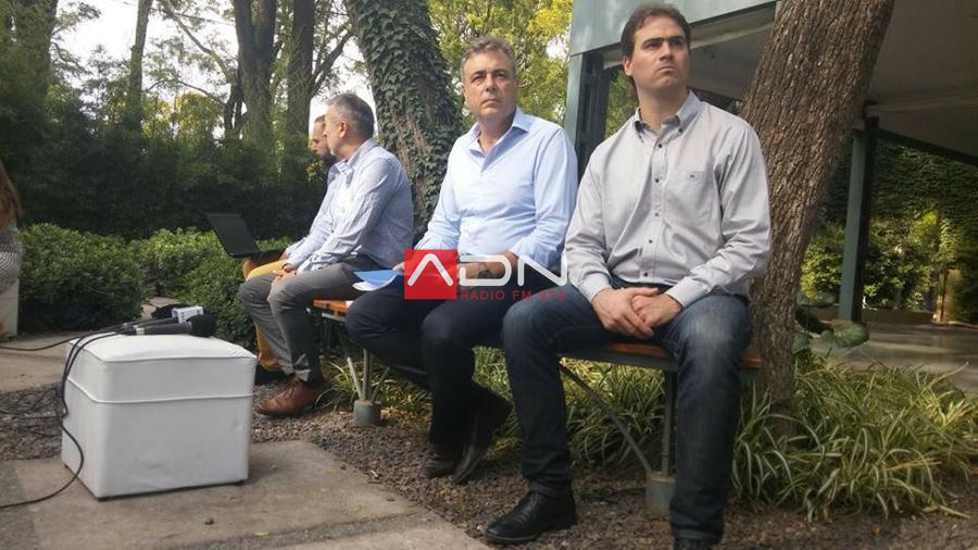 Luis Castellano y Delvis Bodoira