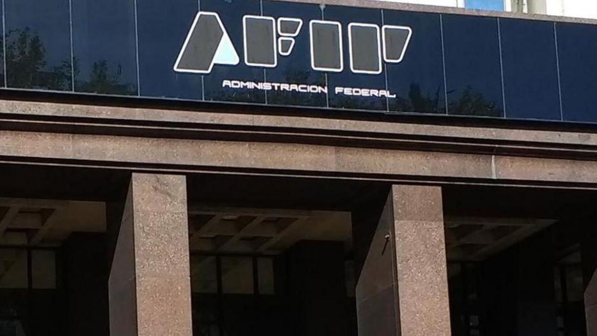 465231