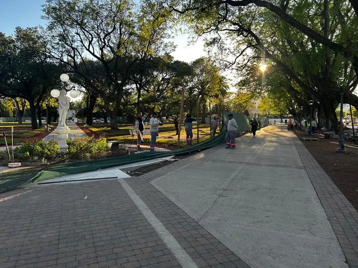 novedades_en_las_obras_de_la_plaza_25_de_mayo_levantaron_el_cerco_del_primer_cuadrante_3