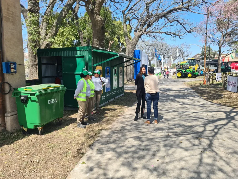 d7273c9b-b960-4f21-8f75-6ccc477d46ec