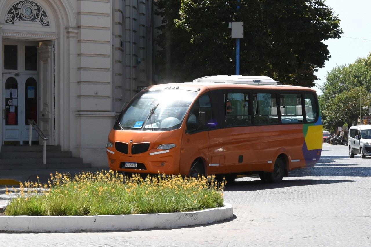 MINIBUS