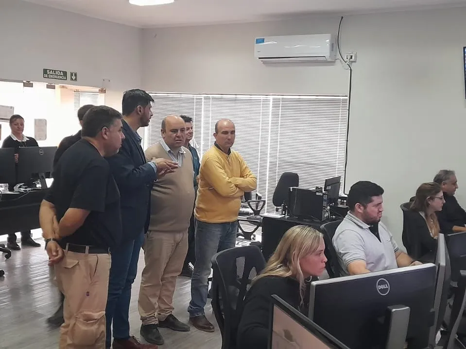 93b6c9fe-41be-41c8-b5c7-387566113262